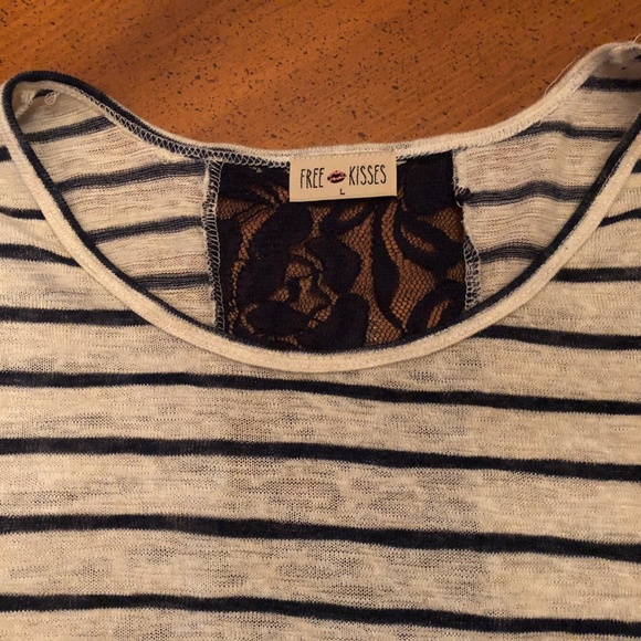 Free Kisses Blue Striped S/S Top with Lace Back - Picture 2 of 5